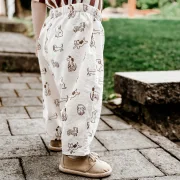 Kinder Barrel Pants aus Bio Baumwolle – Hunde Print | Handgemachte Ballonhose für Babys & Kinder