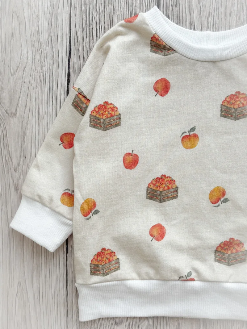 Handmade Baby Pullover | Oversized Sweater | Äpfel | Größe 68/74