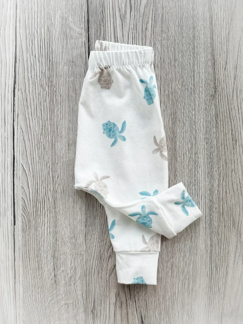 Handmade Baby Hose | Slim Pants | Schildkröten | Größe 56/62